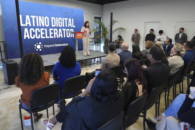 Latinos for Education launches Foundations, a new leadership fellowship, with 142 educators from 26 states, D.C., and Puerto Rico